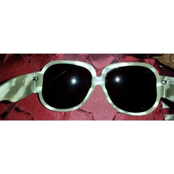 FENDI FS 484 Sunglasses Brown Lenses & Black Bonze Plastic Type Frames main image 11